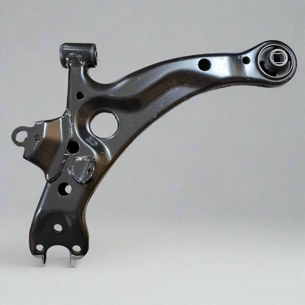 QH QSA1958S Front Lower Left Suspension Arm - Compatible with Toyota Avensis T220 Models (1997-2003)